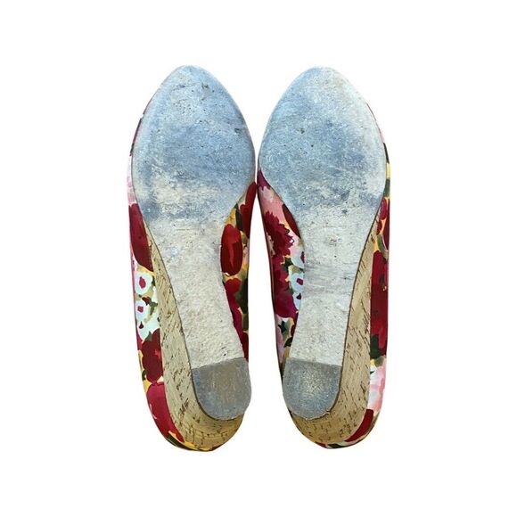 Bettye Muller Women’s Wedge Style Cheeky Tulip Pink Floral Print Sz 11 Orig Box - Picture 6 of 7